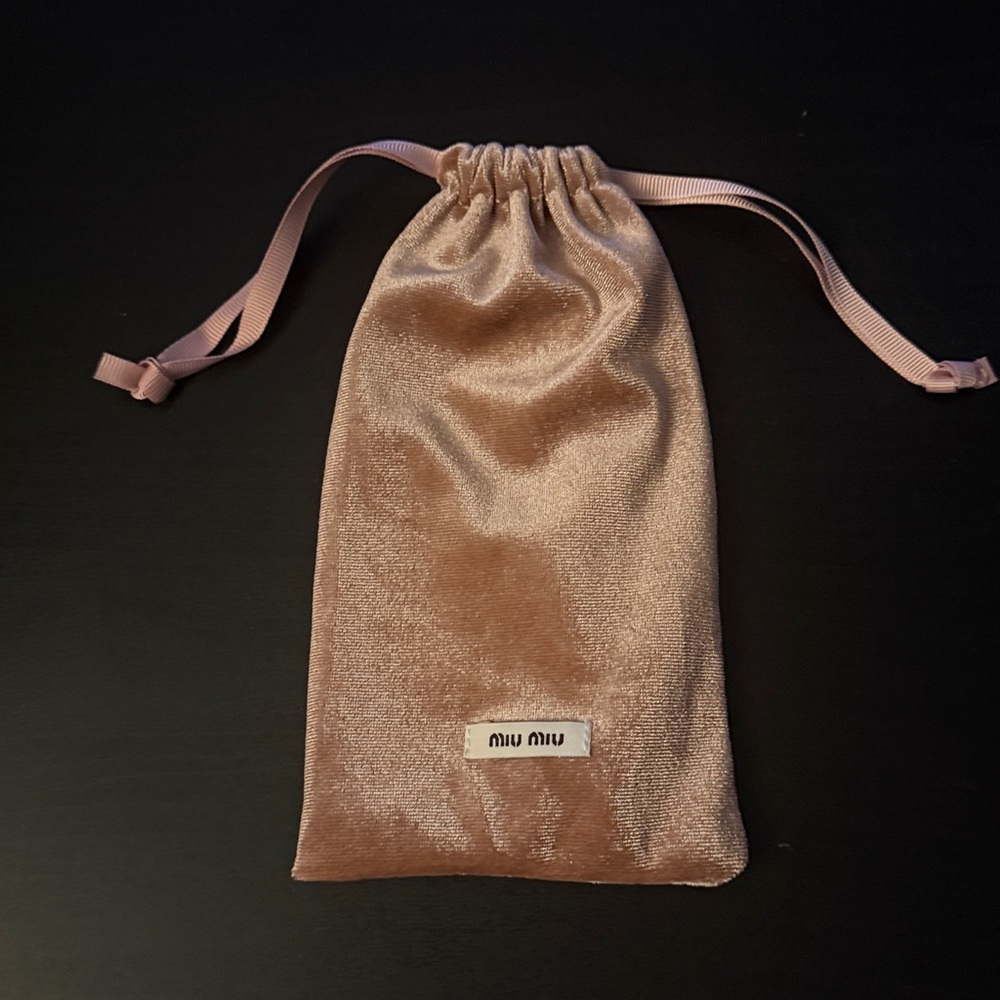 Miu Miu Pink Velvet Sunglass Pouch - Picture 2 of 2